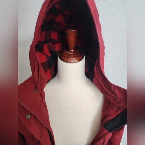 L.L. Bean Deep Red Hooded Utility Jacket - Picture 5 of 8